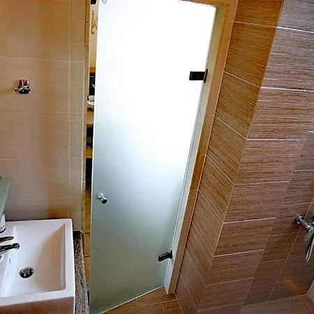 Paris Village Hotel 3*