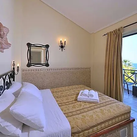 Paris Village 3*