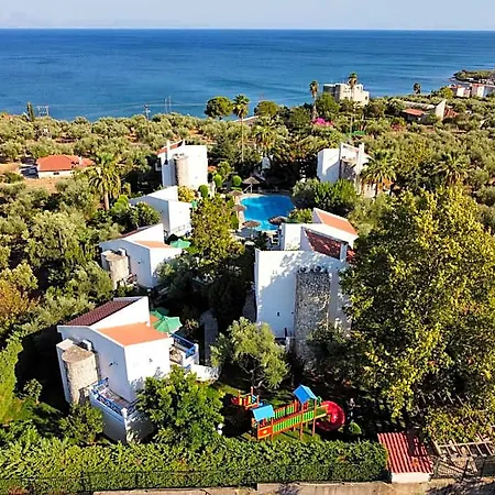 Hotel Paris Village